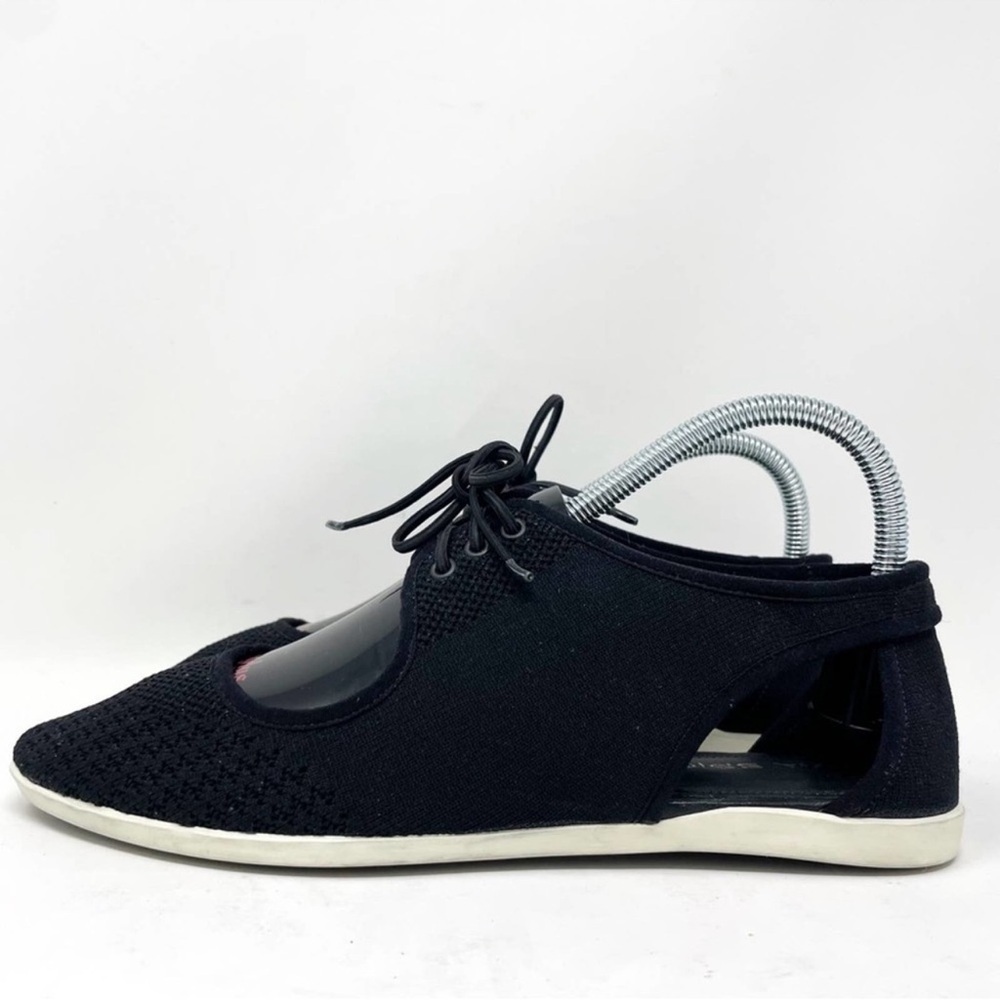 Via Spiga Elliott Woven Cut Out Flat Comfort Sneaker/Shoe. Size 8.5